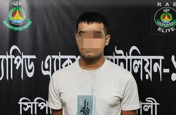 সালিশ বৈঠকে বৃদ্ধকে গুলি, আগ্নেয়াস্ত্রসহ নাতি গ্রেপ্তার