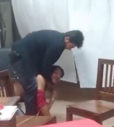 হাসপাতালে জরুরী বিভাগে স্বেচ্ছাসেবক দলের নেতাকে পেটালেন ছাত্রদল নেতা,আতঙ্কে ডাক্তার-রোগীরা