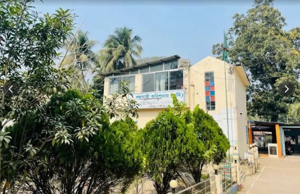 রায়পুরে বিচারপ্রার্থীর সঙ্গে এসিল্যান্ডের অসৌজন্যমূলক আচরণের অভিযোগ