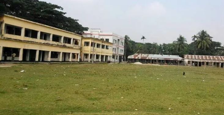 কমলনগরে নকল করায় এসএসসি পরীক্ষার্থী বহিষ্কার