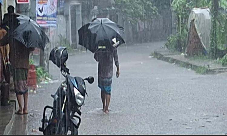 বঙ্গোপসাগরে নিম্মচাপ: লক্ষ্মীপুরে দুইদিন ধরে টানা বৃষ্টি