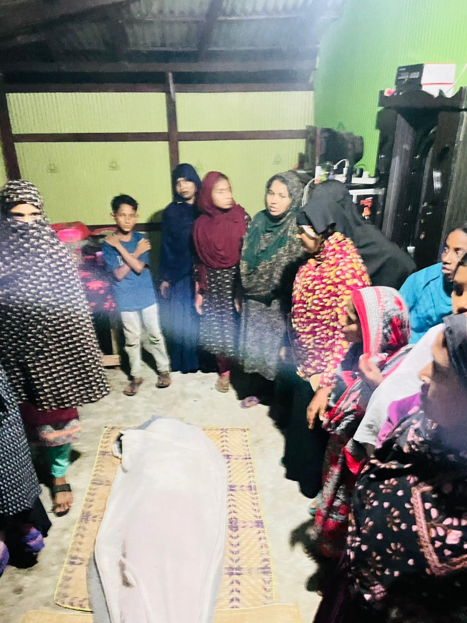 লক্ষ্মীপুরে কুরবানীর খাসি না দেয়ায় গৃহবধুকে নির্যাতন, গলায় ফাঁস দিয়ে আত্মহত্যা